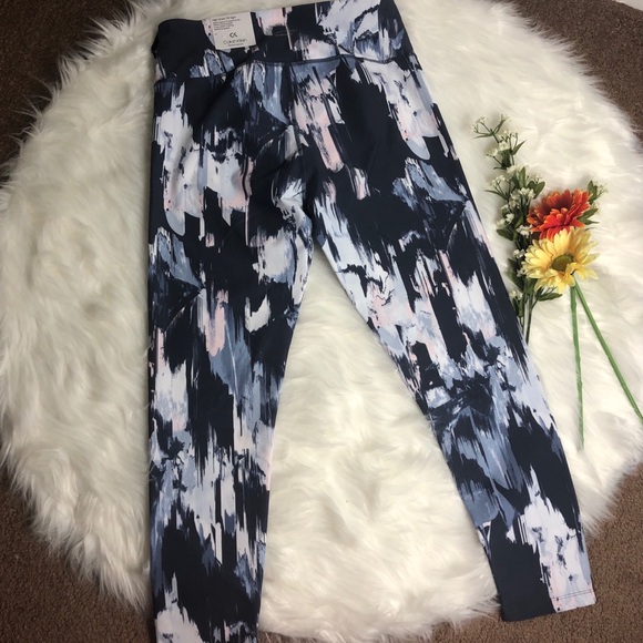 New! Calvin Klein High Waist Legging - Picture 10 of 12